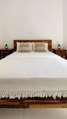Laina Traditional Guest House