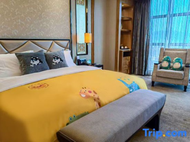 Deluxe Double Family Suite