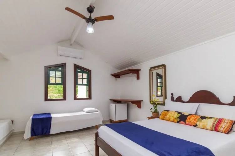 Deluxe Quadruple room