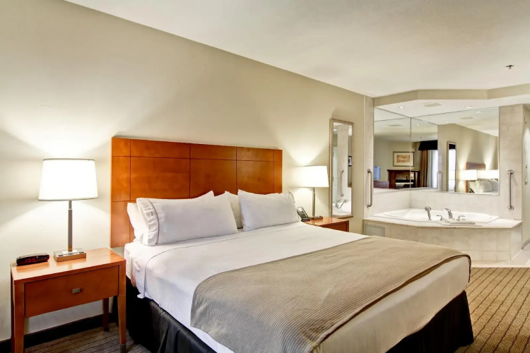 Spark by Hilton Guelph