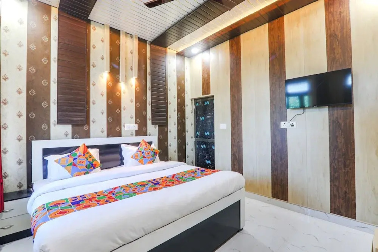 Fabhotel Uma Yugul