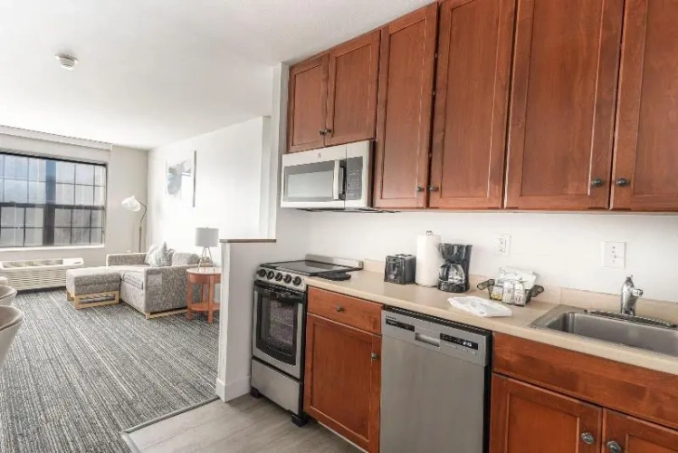 Quadruple Suite