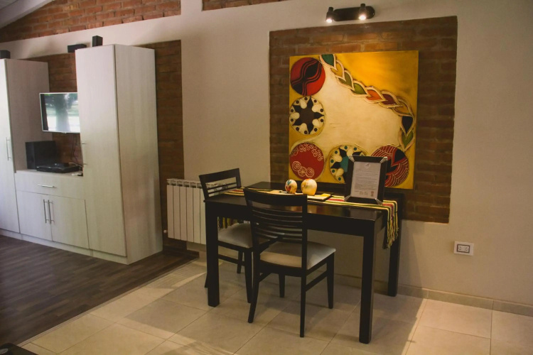 Al Rio Suites