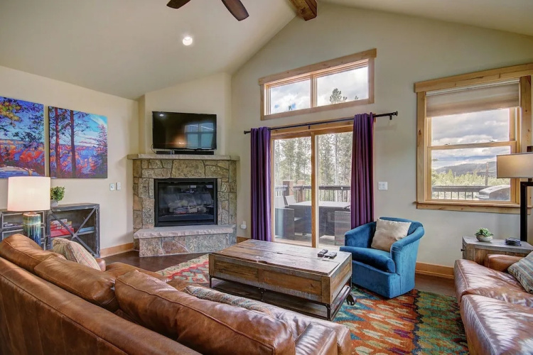 Maggie Point 3 Bedroom Townhouse by RedAwning