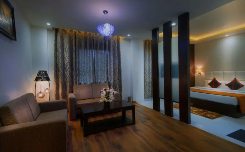 Hotel Dazzle