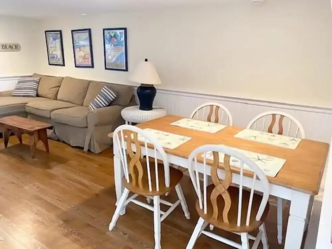 Laurel Street 222b