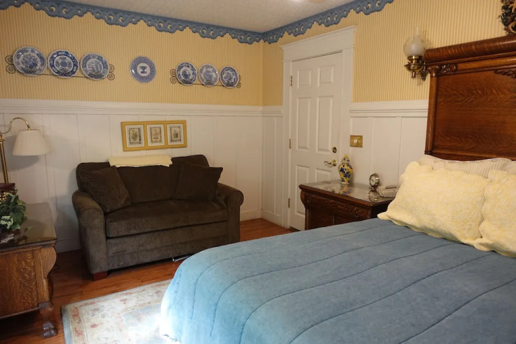 Old St. Angela Inn