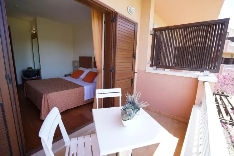 Standard Double room with pool view