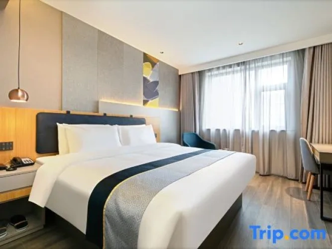 Standard Double room with view