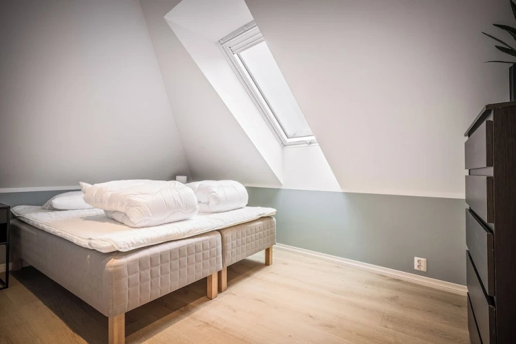 2 Bedrooms Apartment