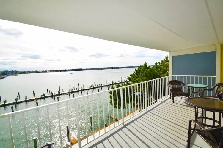 Thunder Island 61B