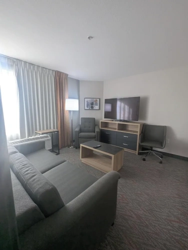 1 Bedroom Suite
