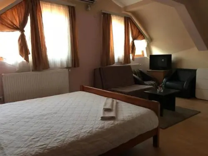 Inn Zormaris-M