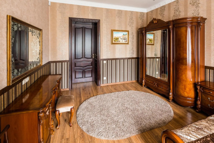 Beautiful apartment D.Galytskogo