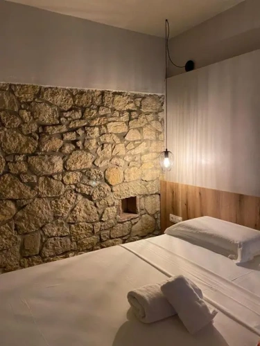 2 Bedrooms Villa