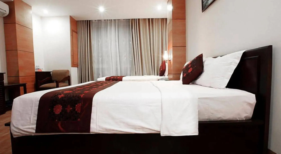 Carina Hotel