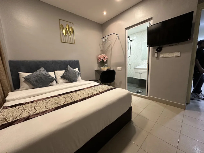 Ss Grey Hotel