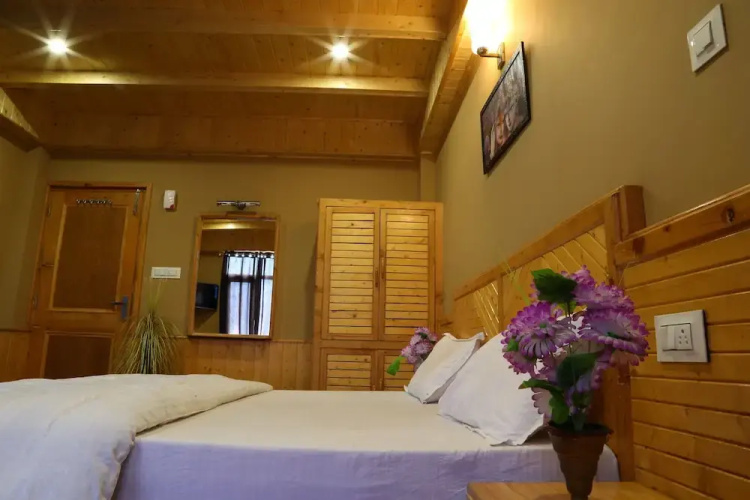 Kanyal Height Cottages
