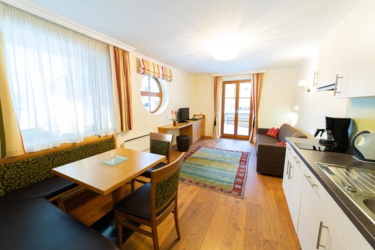 1 Bedroom Double Apartment
