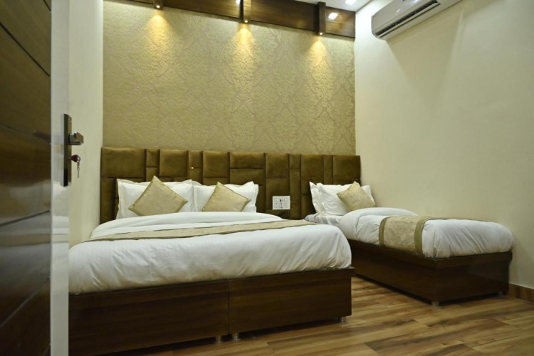 Guntas Residency