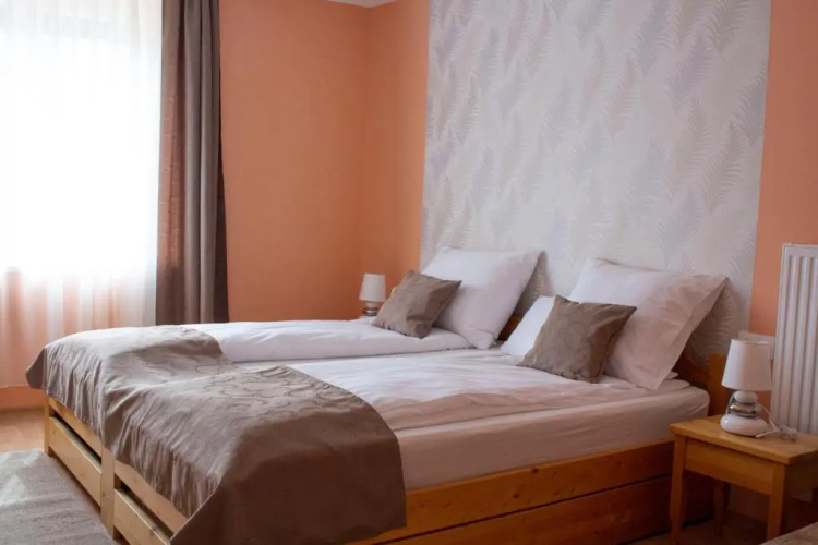 Ilona Apartman