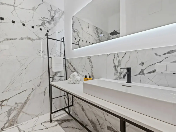 Living No. 5 by GT7 Hospitality