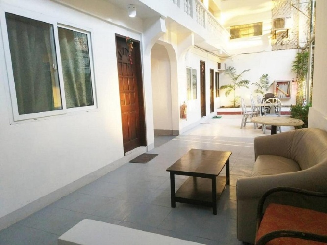 Standard Quadruple room beachfront