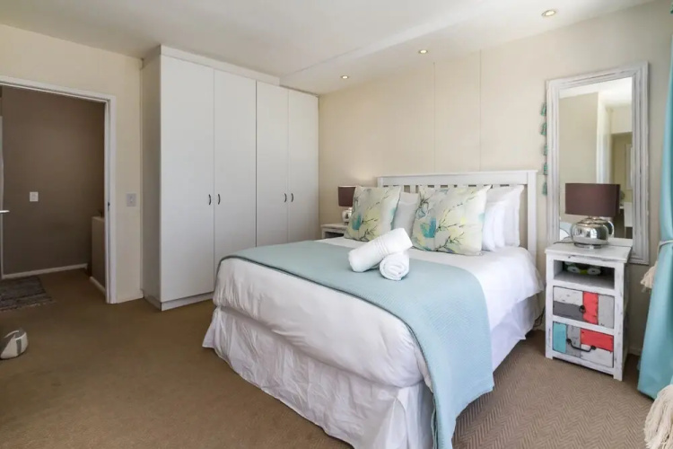 Dolphin Beach C105