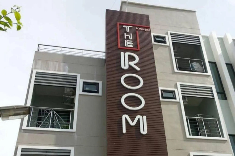 The Room Apartment