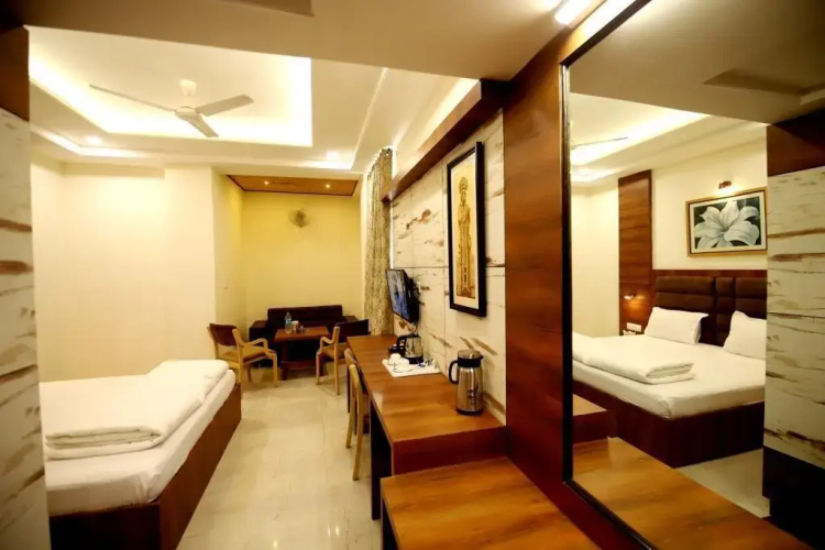 Hotel Highway King