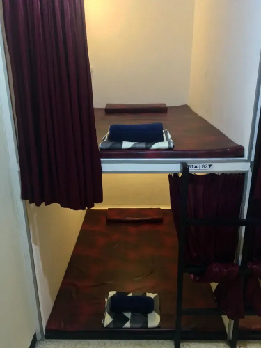 Manado Pod House - Hostel