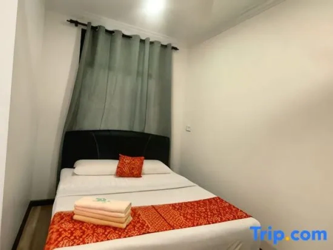 3 Bedrooms Standard Family room