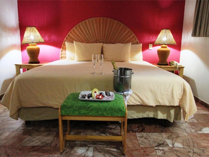 1 Bedroom Suite