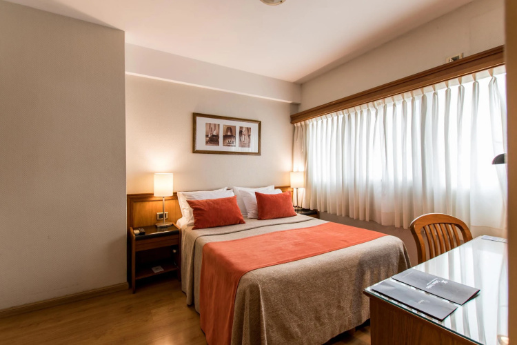 Hotel Solans Carlton