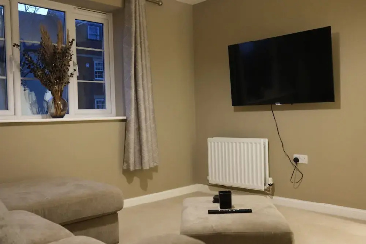Bicester Villa-6bed-sleeps 14
