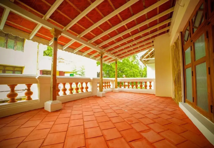 Sai White Villa