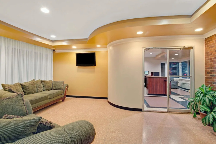 Super 8 Motel - Milford/New Haven