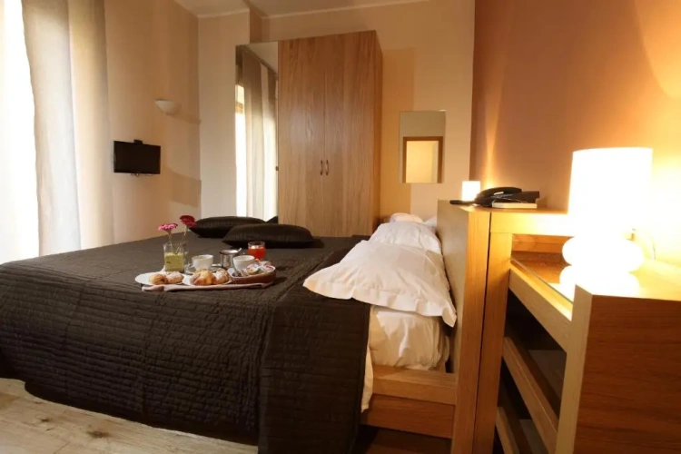 Triple room