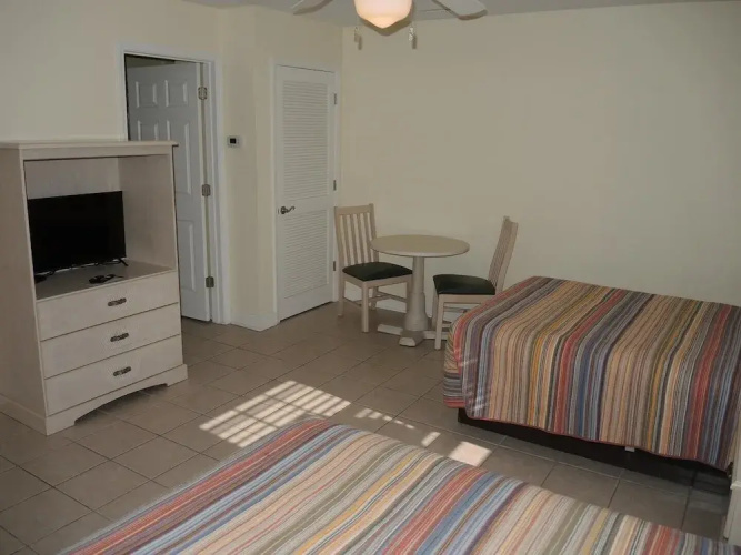 3005l Home by Redawning