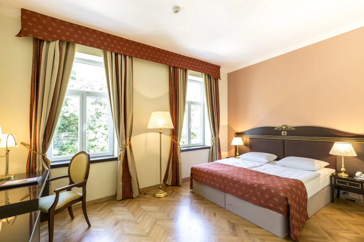 Hotel Kvarner Palace