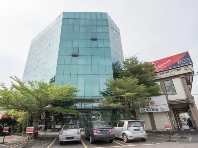 Veenai Hotel