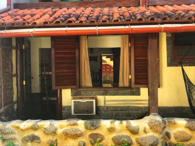 Standard Triple room with balcony