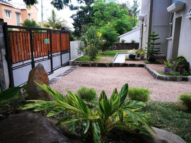 2 Bedrooms Villa