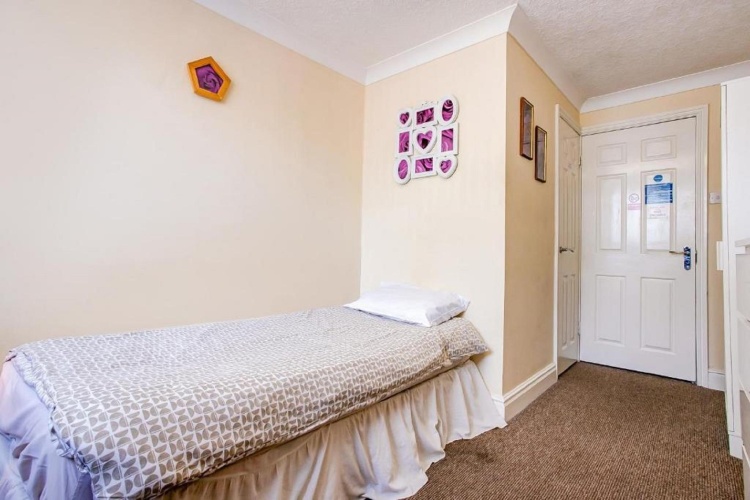 Standard Single room