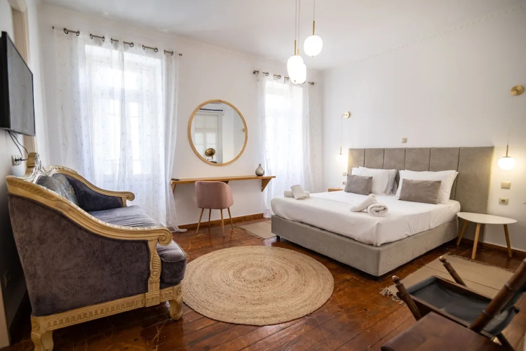 Apeiron Acropolis Suites