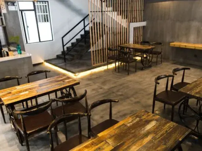 Lanhai Xiaozhu Hostel