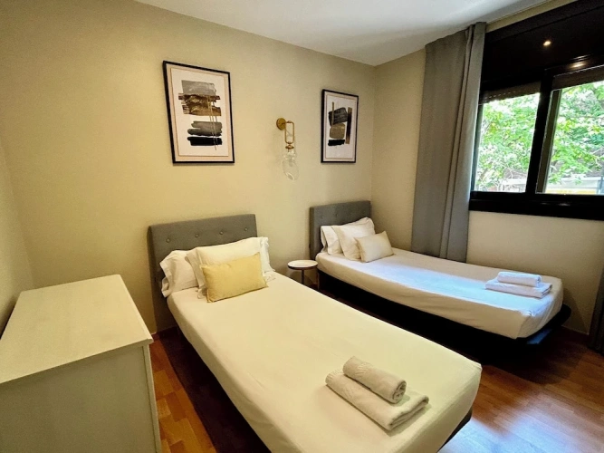 3 Bedrooms Apartment with balcony and with city view