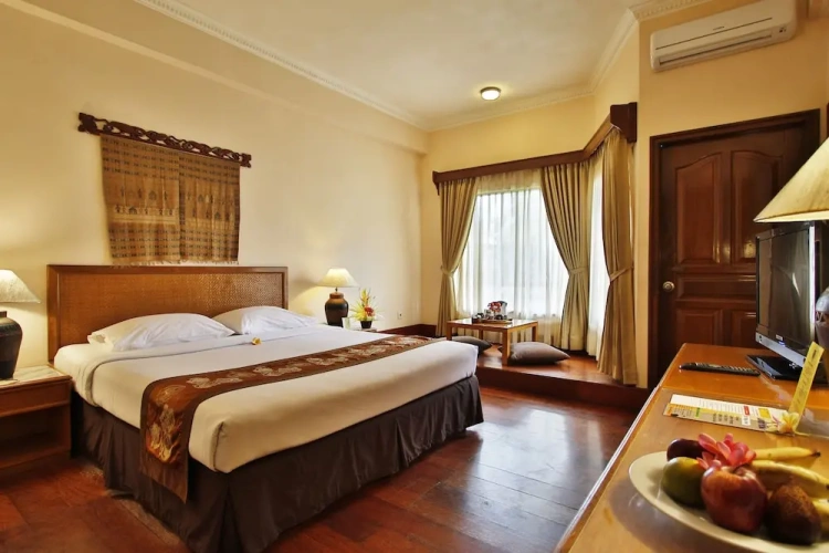 Deluxe Double room with balcony and with garden view