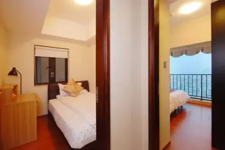 Pazhou River Class Apartments