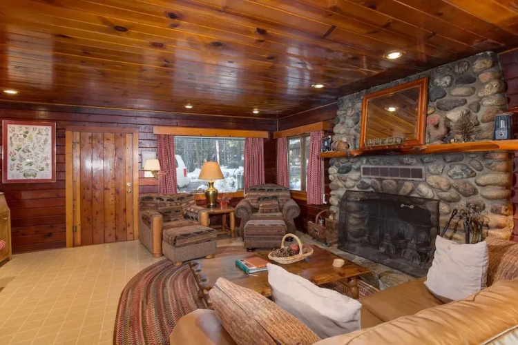 Hansen Cabin